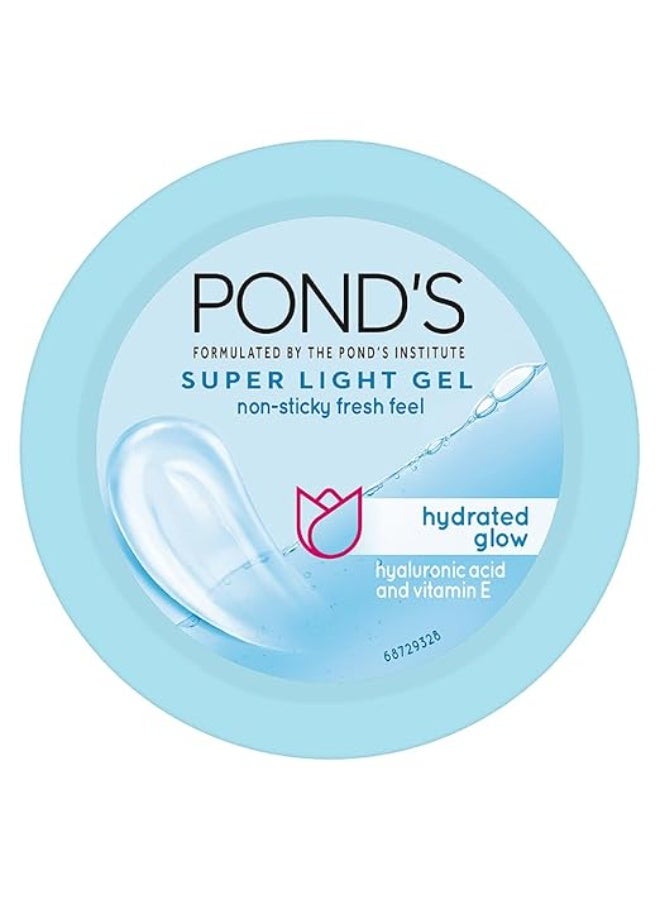 POND'S Super Light Gel Oil Free Face Moisturizer 49g, With Hyaluronic Acid & Vitamin E for Daily Use & POND'S BB+ Cream, Instant Spot Coverage + Light Make-up Glow, Ivory 9g - Image 4